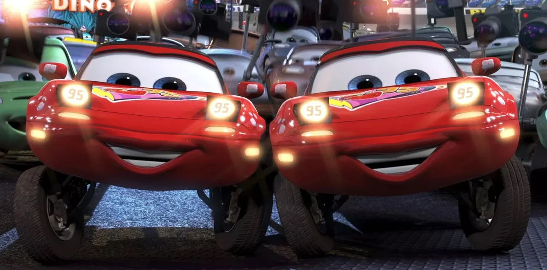 Tia et Mia : Les sœurs jumelles fans de Flash McQueen dans l’univers Cars