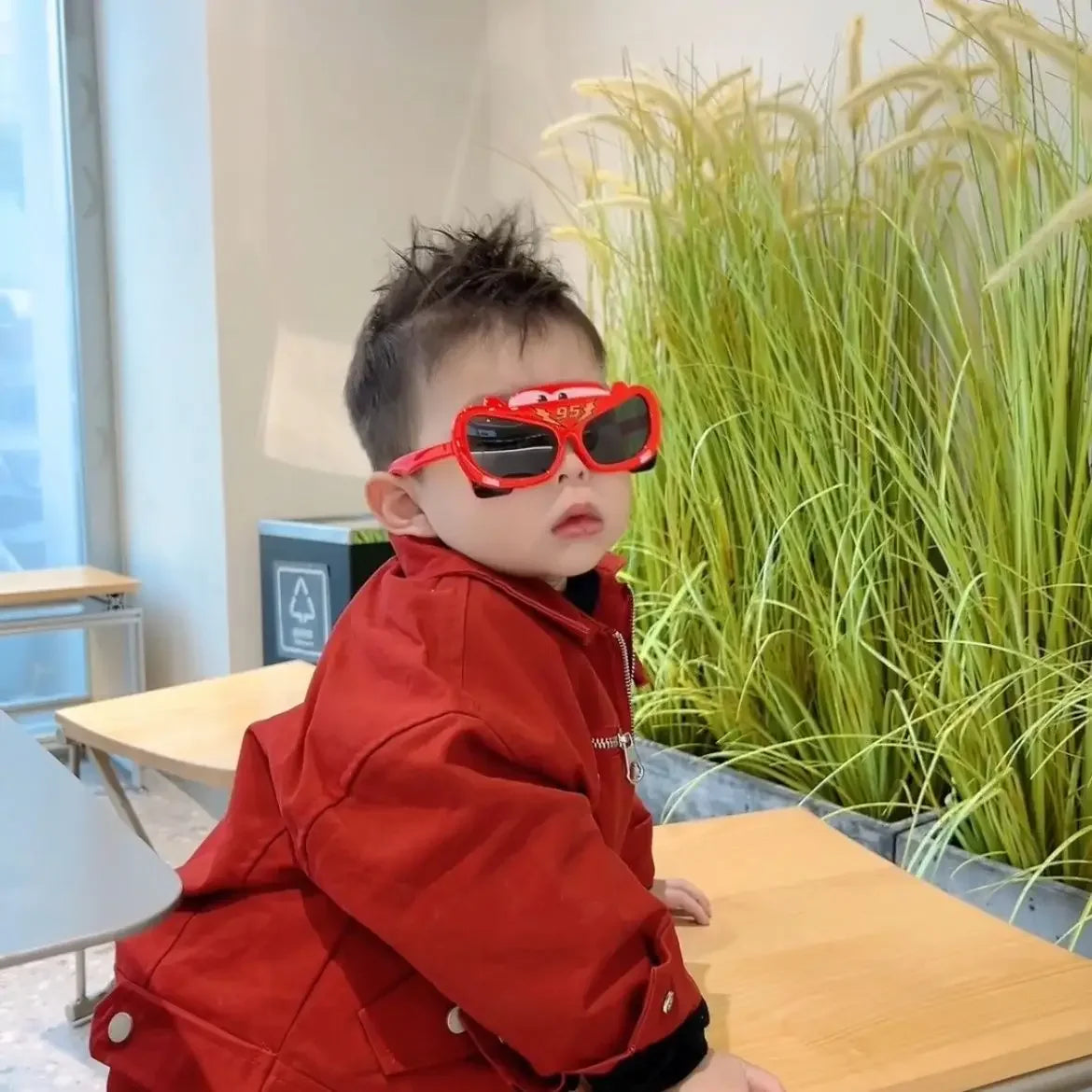 Lunette de Soleil Cars Enfant (Plusieurs Coloris)