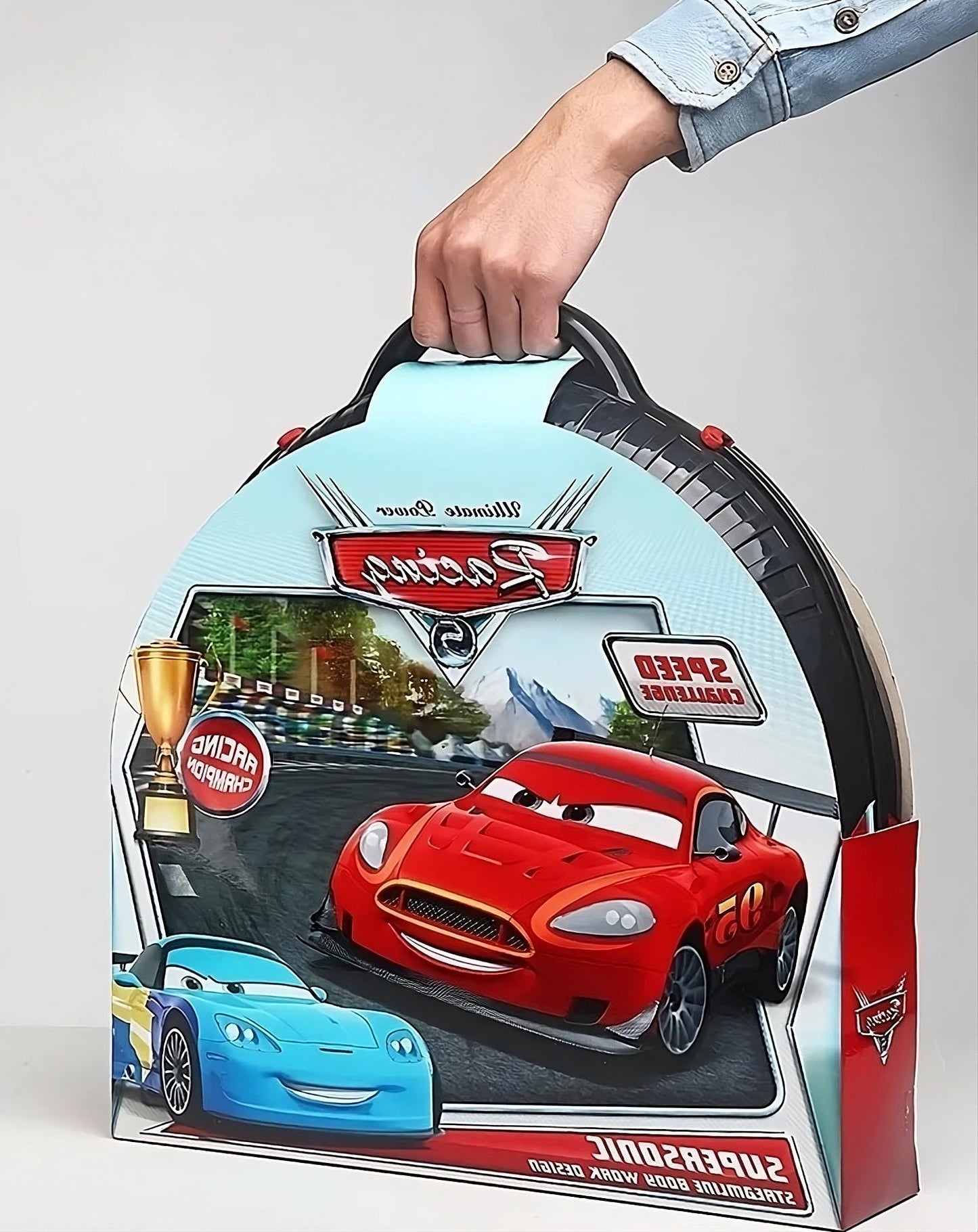 Circuit Electrique sur Rails Cars - Course Flash McQueen