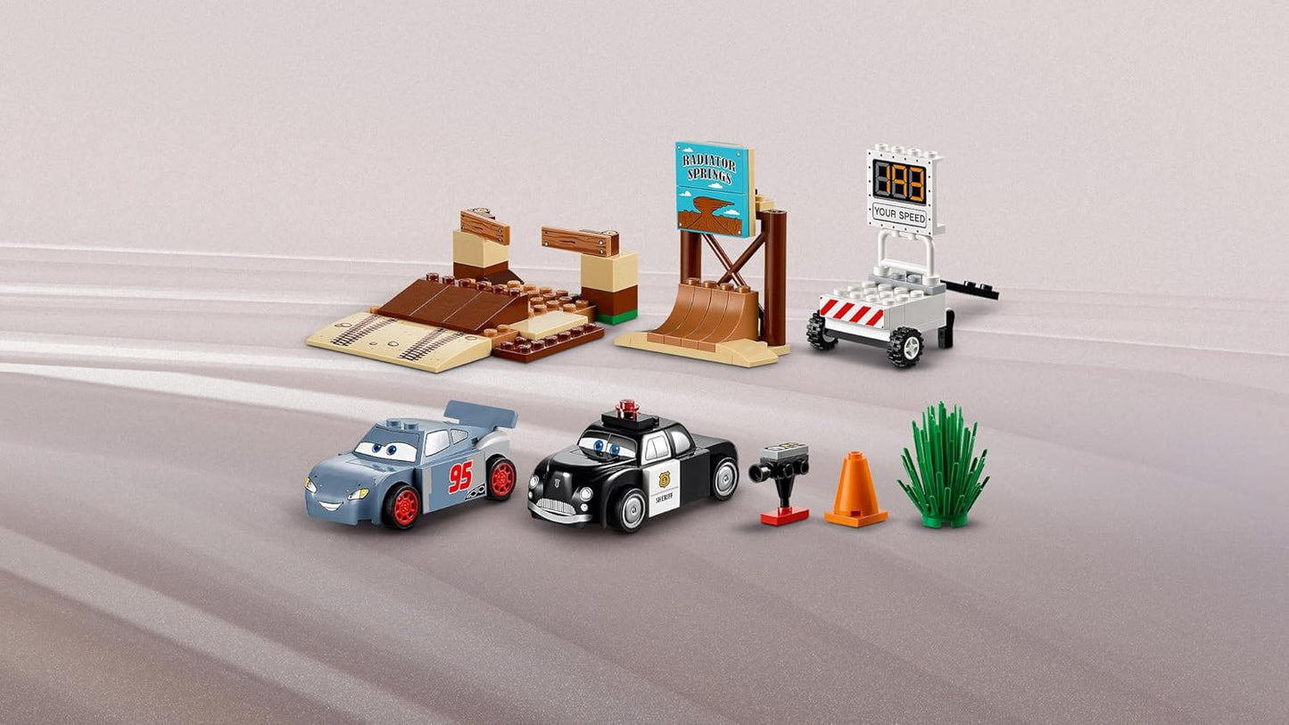LEGO Cars Juniors - La piste d'entraînement de la "Butte à Willy"
