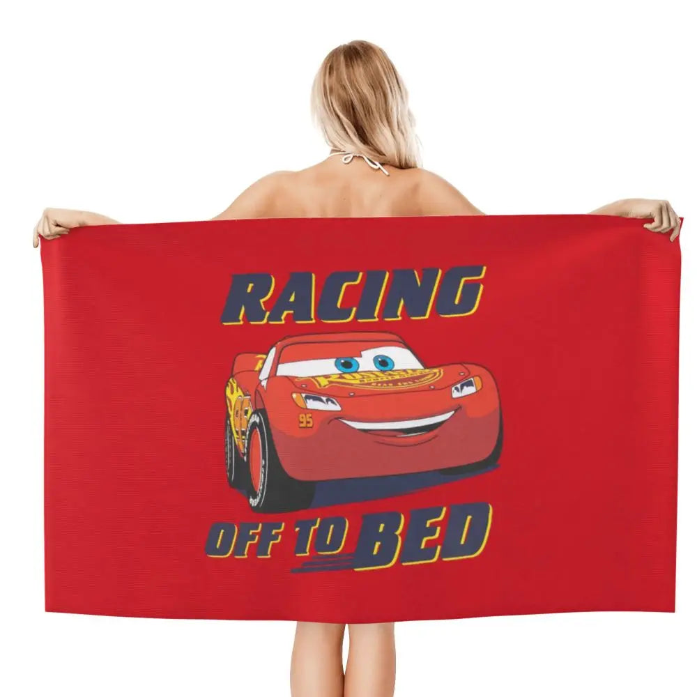 Serviette de Plage Cars Racing Off The Bed