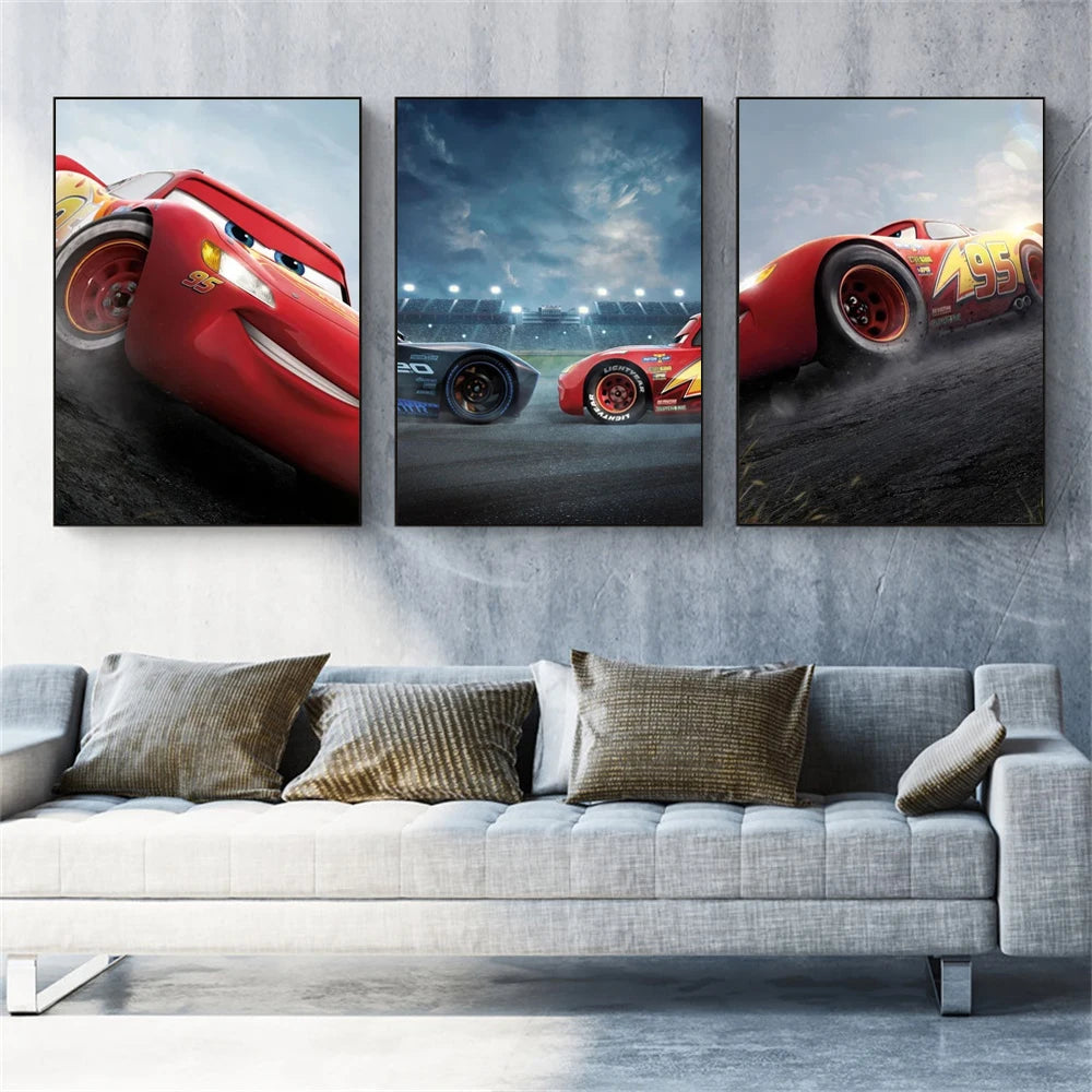 Poster Cars McQueen en Pleine Course Boueuse