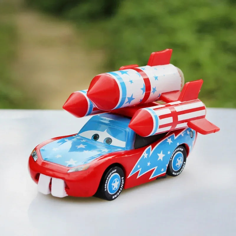 Voiture Cars Toon Rocket - Daredevil Ligthning McQueen with Teeth