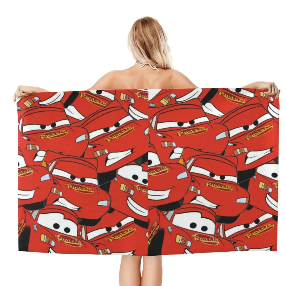 Serviette de Plage Cars McQueen Partout