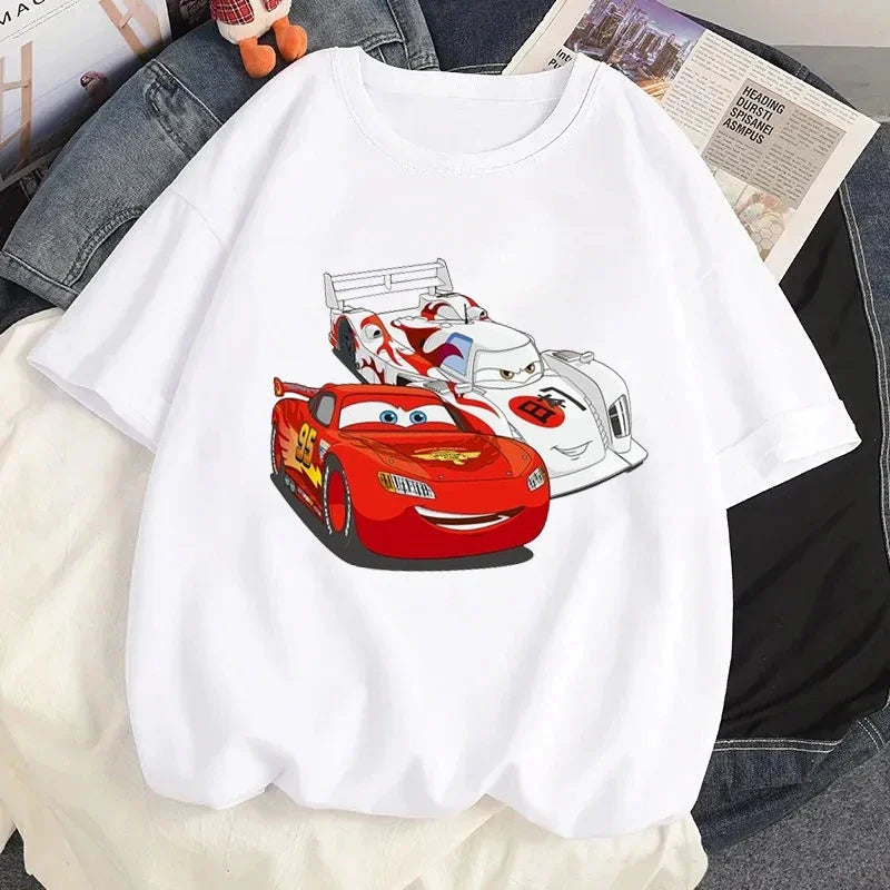T-Shirt Cars McQueen et un Adversaire
